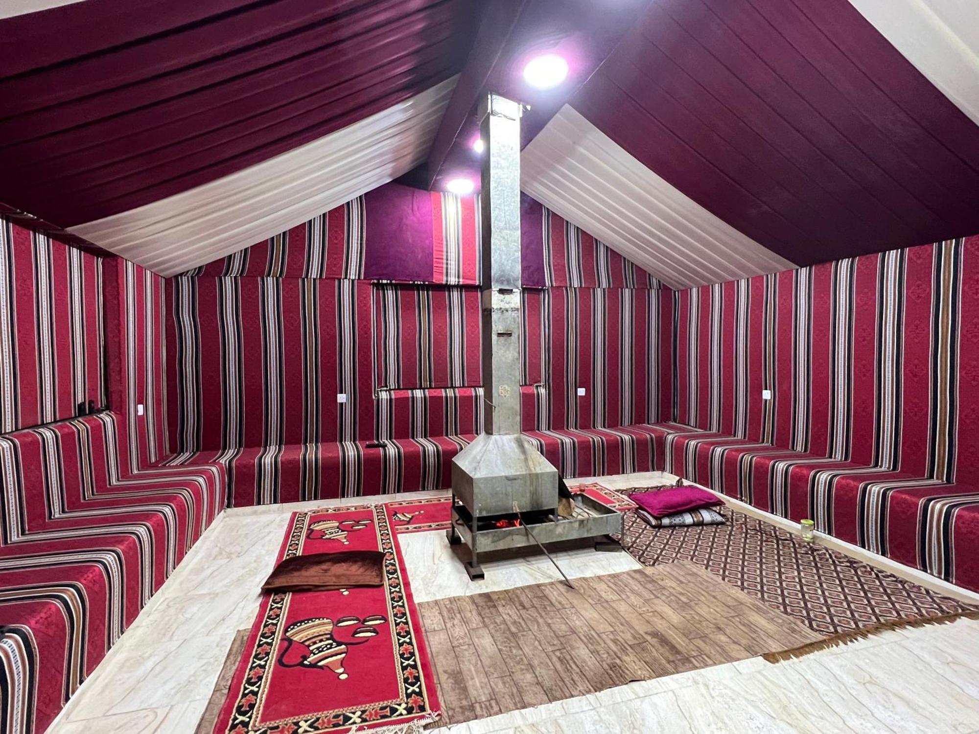 Scarlet Luxury Camp וואדי רם מראה חיצוני תמונה